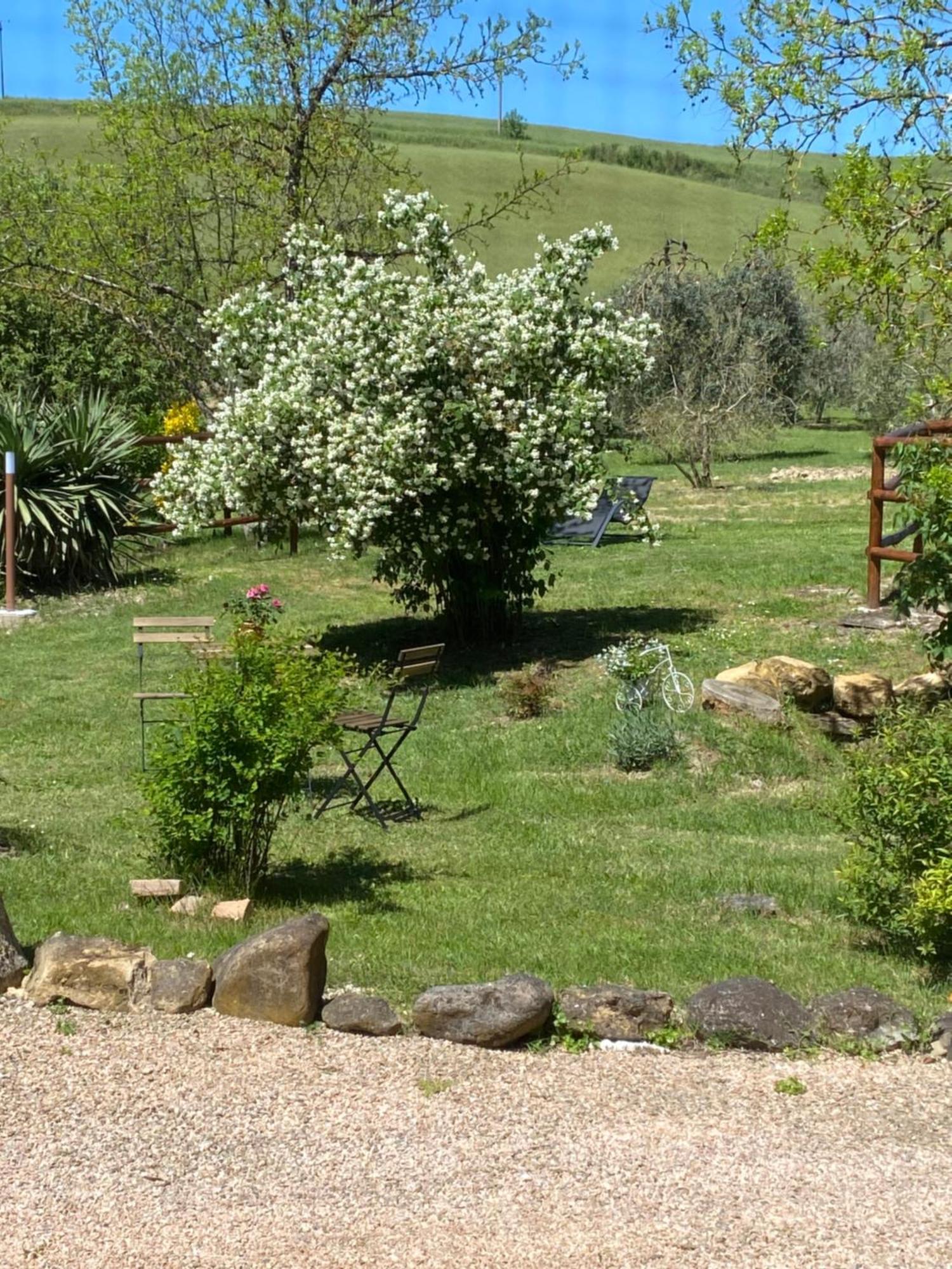 Casa Vacanze Podere San Giusto Volterra Exterior foto